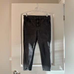 American Eagle Black Jean Jegging women’s size 14 Extra Short Petite Pants 👖